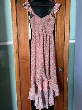 Storia Dusty Rose Smocked Floral Top